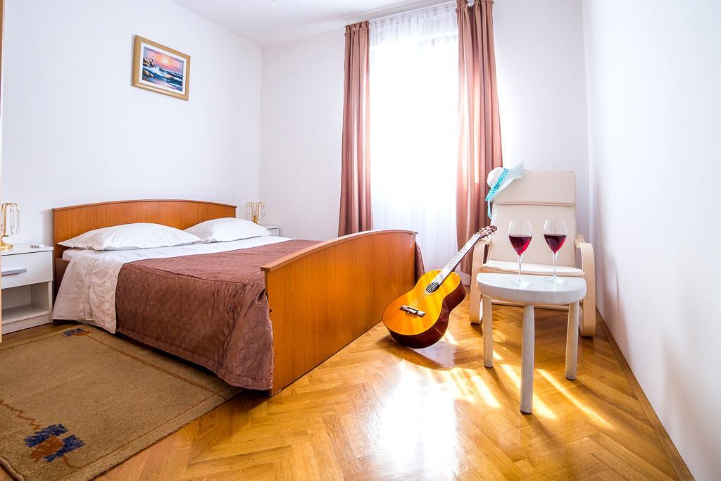 Shell Apartma